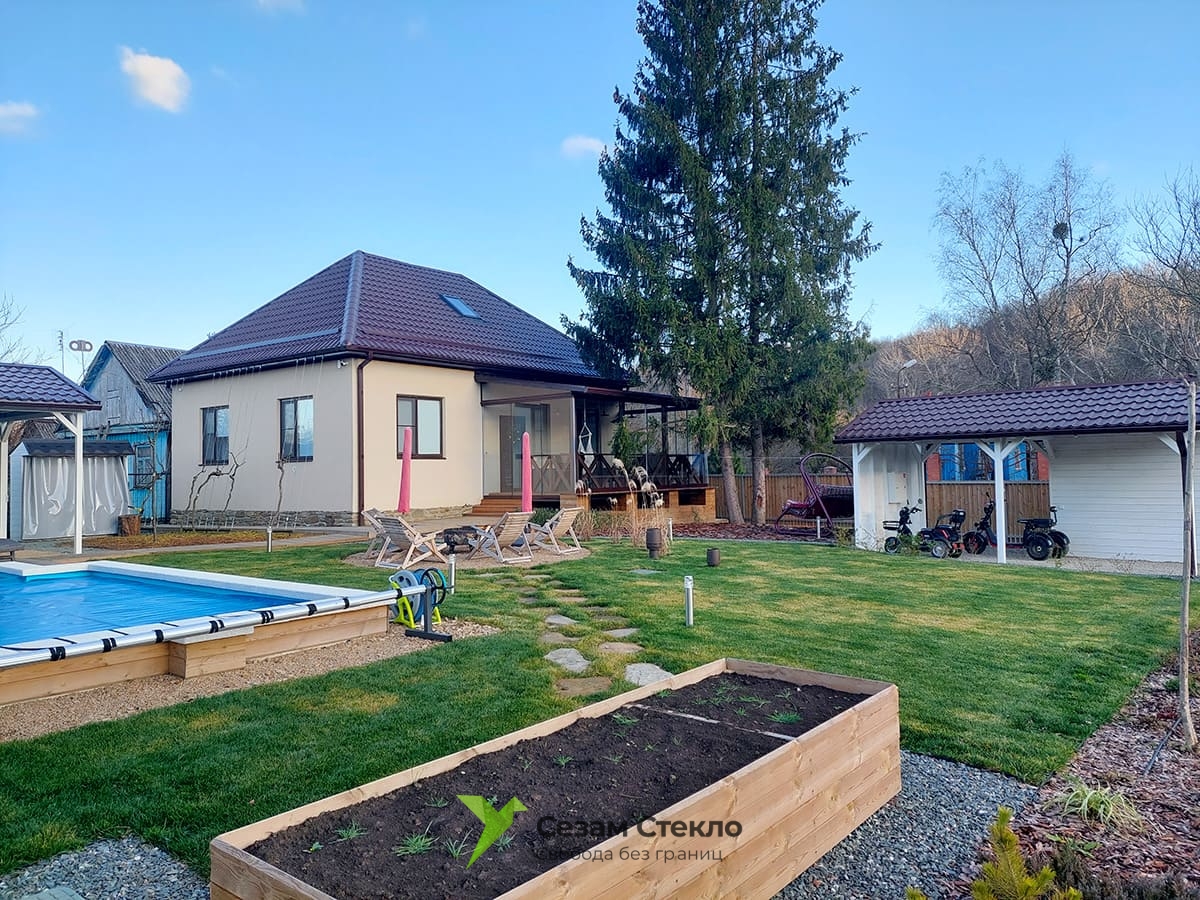 Безрамное остекление террас — база Flera Hus