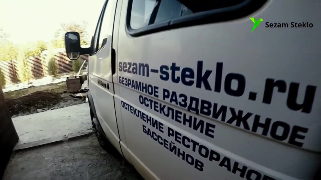 Безрамное остекление раздвижное остекление террасы в Тимашевске